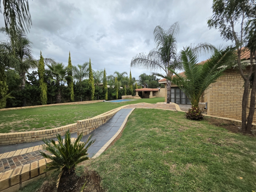 4 Bedroom Property for Sale in Jan Cillierspark Free State